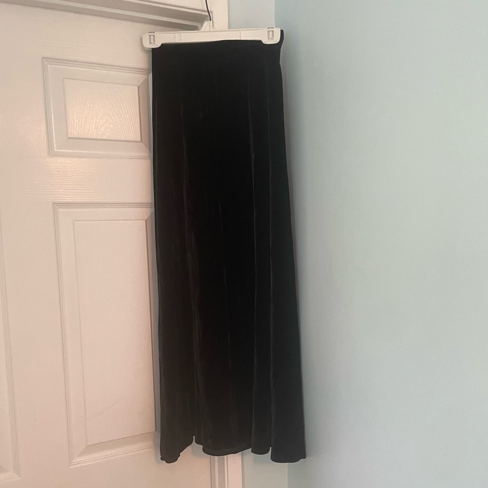 ✂️ Further Reduction‼️Vintage Authentic Calvin Klein velvet ankle length Skirt